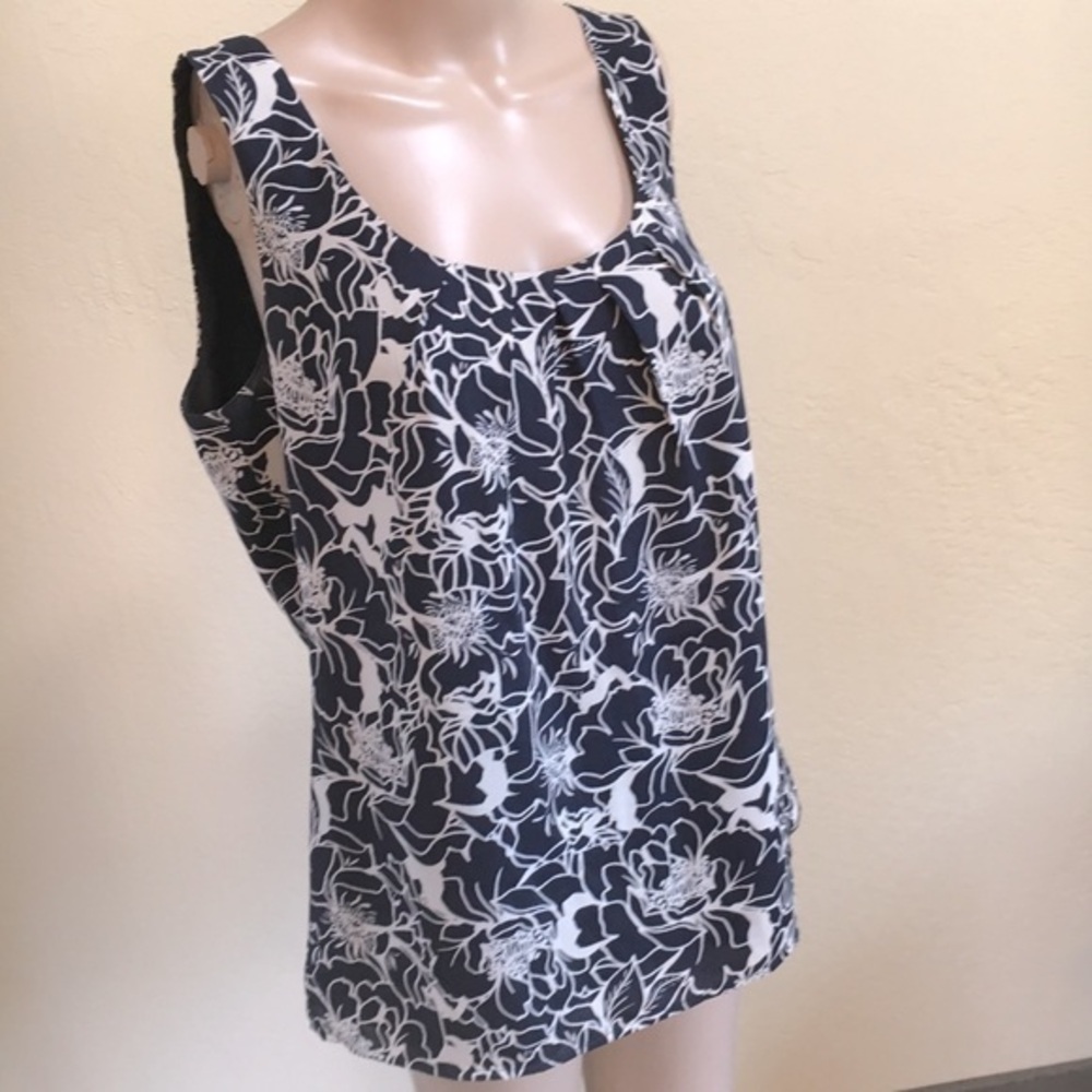 Banana Republic Fancy Women’s Tank Blouse
